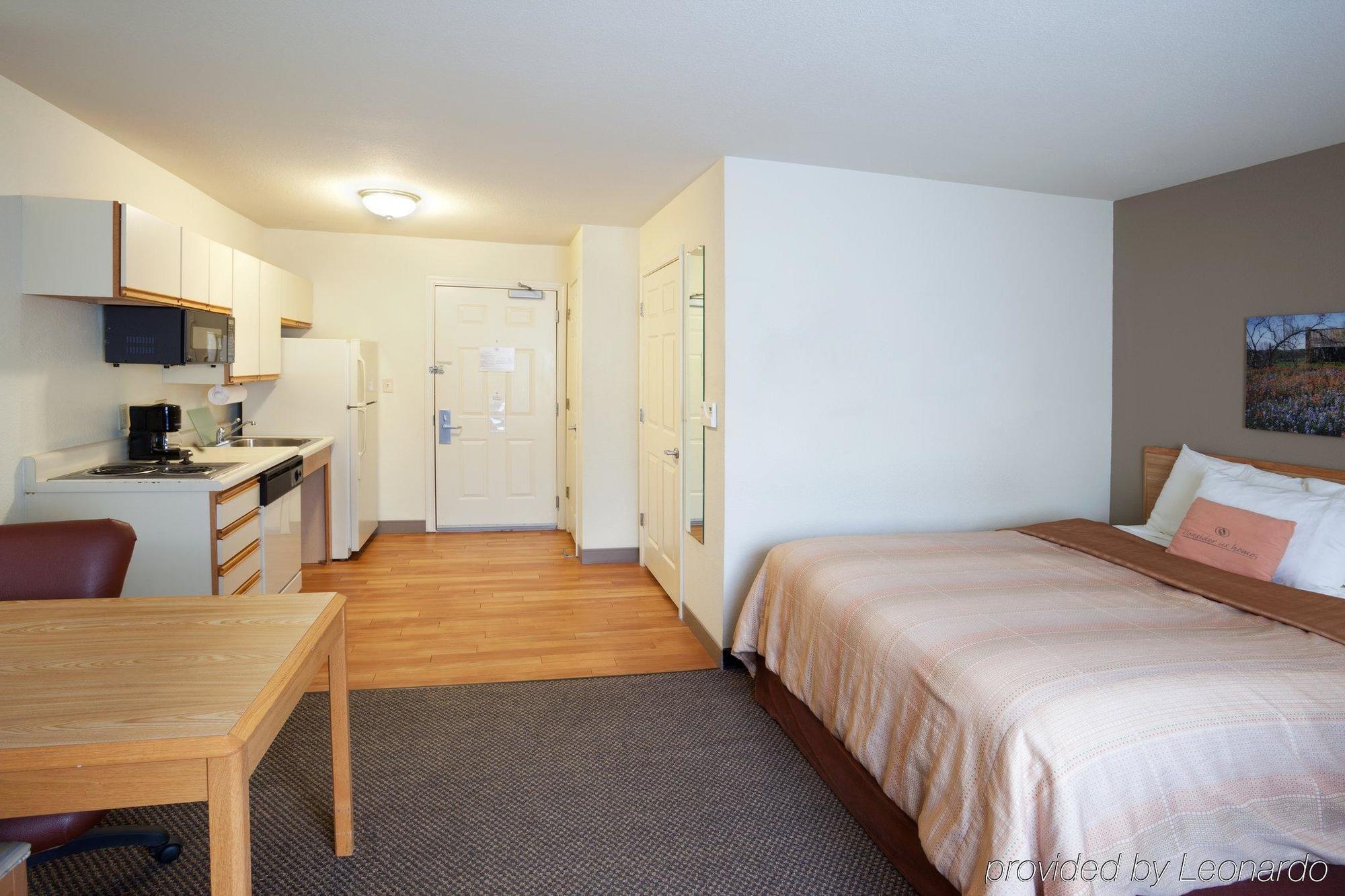 Sonesta Simply Suites San Antonio Northwest - Medical Center Номер фото