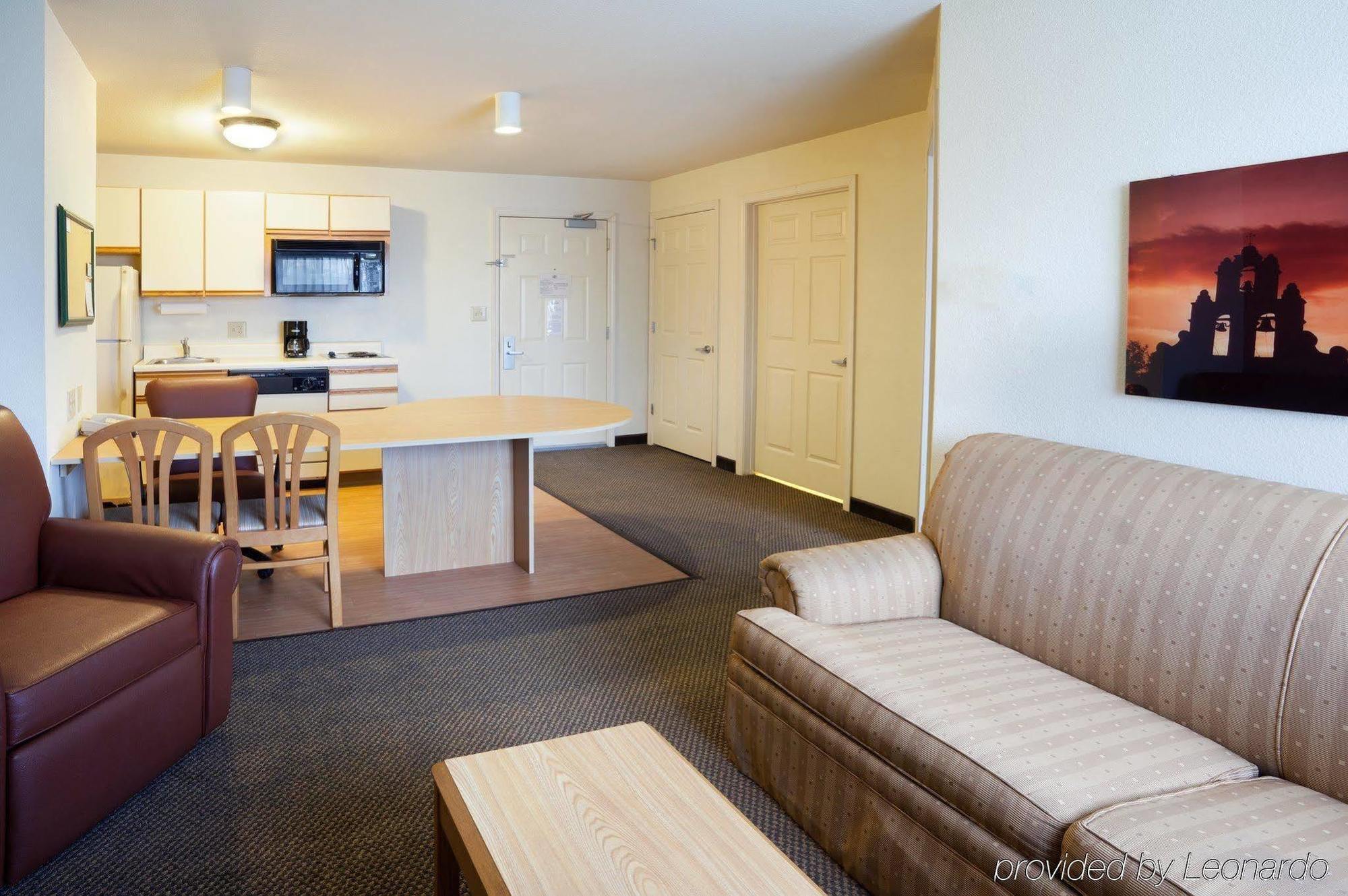 Sonesta Simply Suites San Antonio Northwest - Medical Center Номер фото